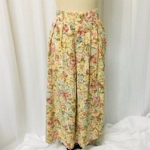 Plus Size Vintage Floral Skirt
